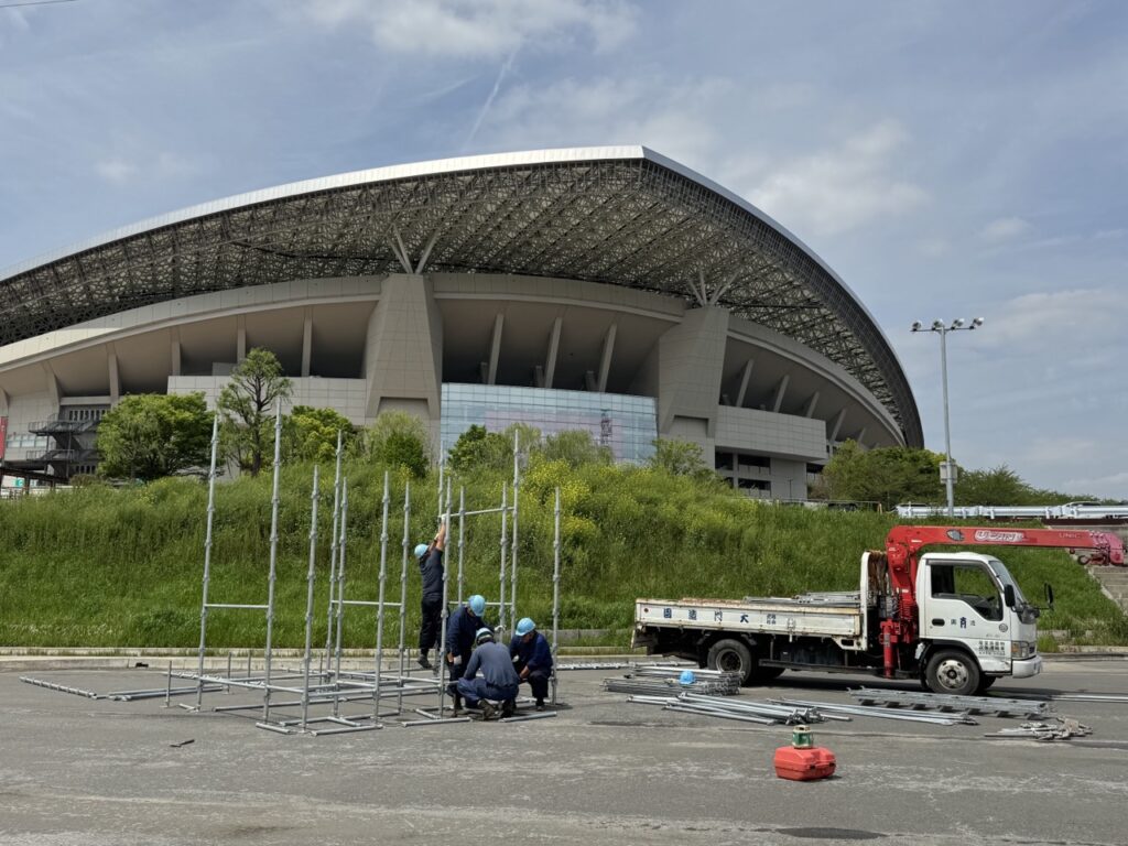 インラインスケート競技　ワールドクロス　スタート台設置