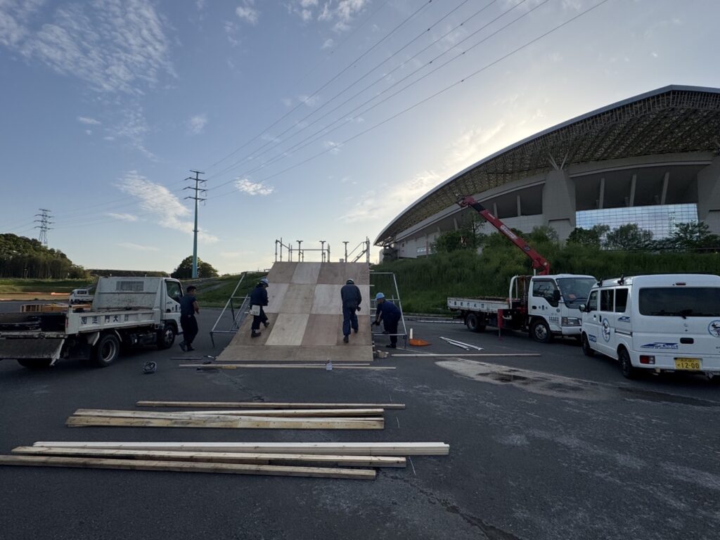 土木工事　インラインスケート　スタート台設置