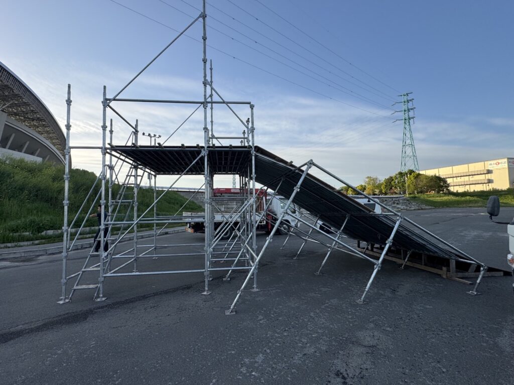 インラインスケート競技　ワールドクロス　スタート台設置　設置状態