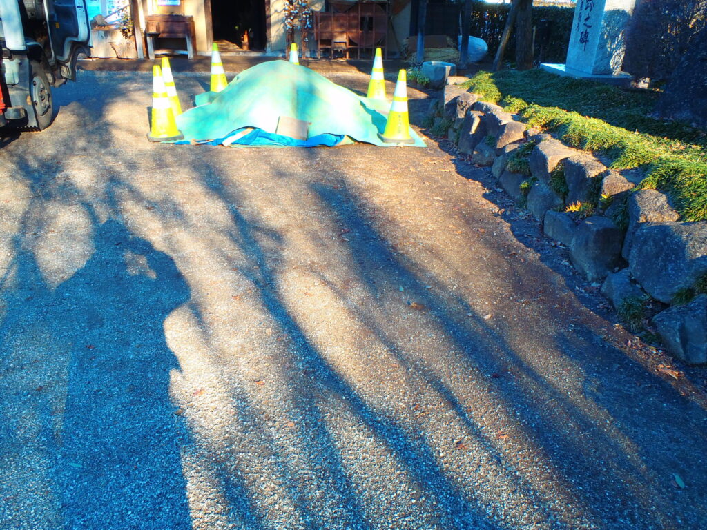 かまど　へっつい　老朽化　修繕　すさの材料の藁