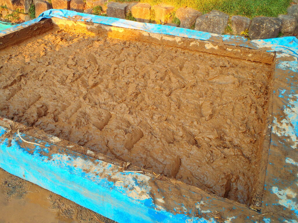 かまど　へっつい　老朽化　修繕　左官土の出来上がり